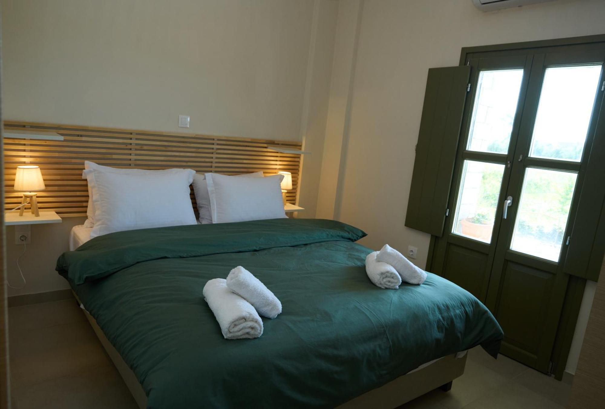 La Familia Luxury Private Maisonettes Near The Sea Gythio Bilik gambar